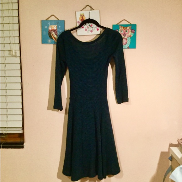 American Eagle Emerald Green Knit Dress with slip - Picture 3 of 4